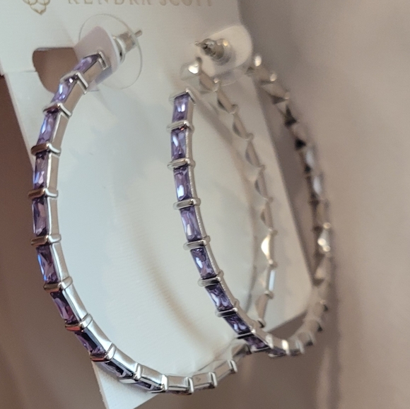 NWT KENDRA SCOTT SILVER AND PURPLE LARGE HOOP EARRINGS - Picture 5 of 7